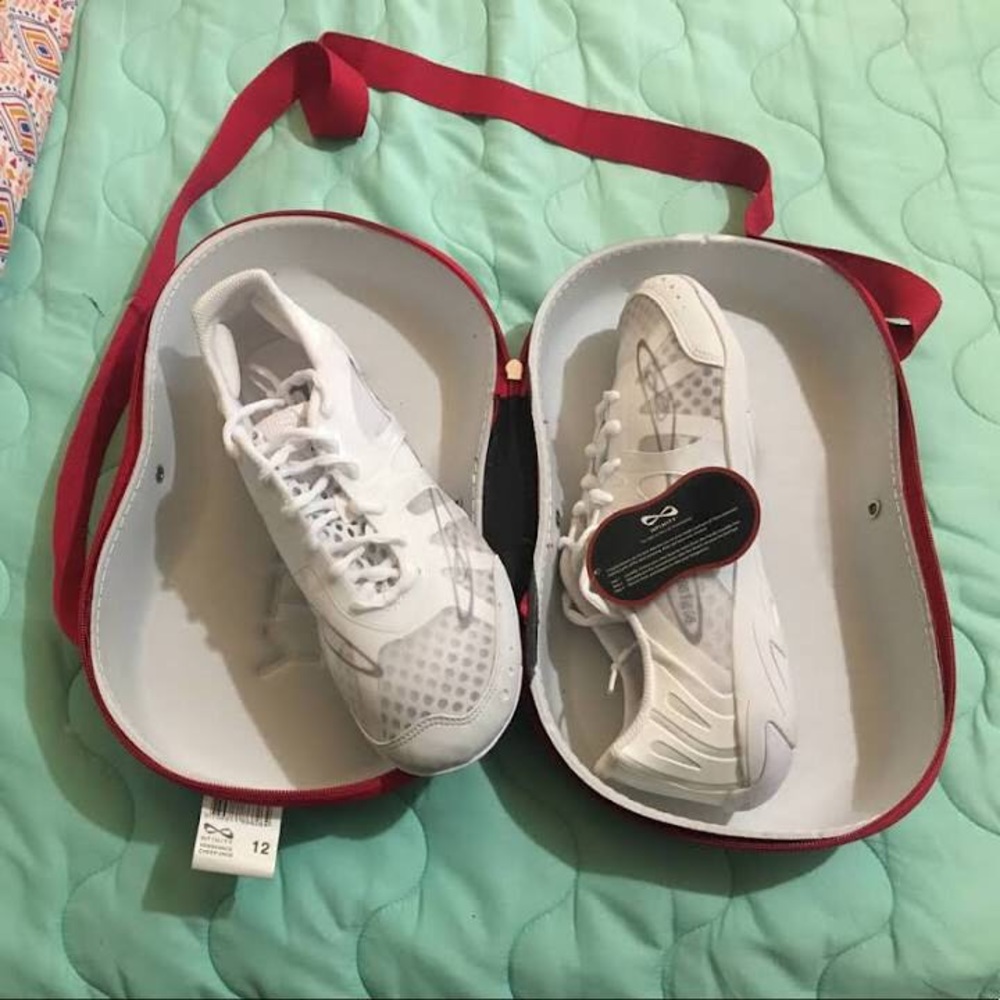 Infinity cheer shoes